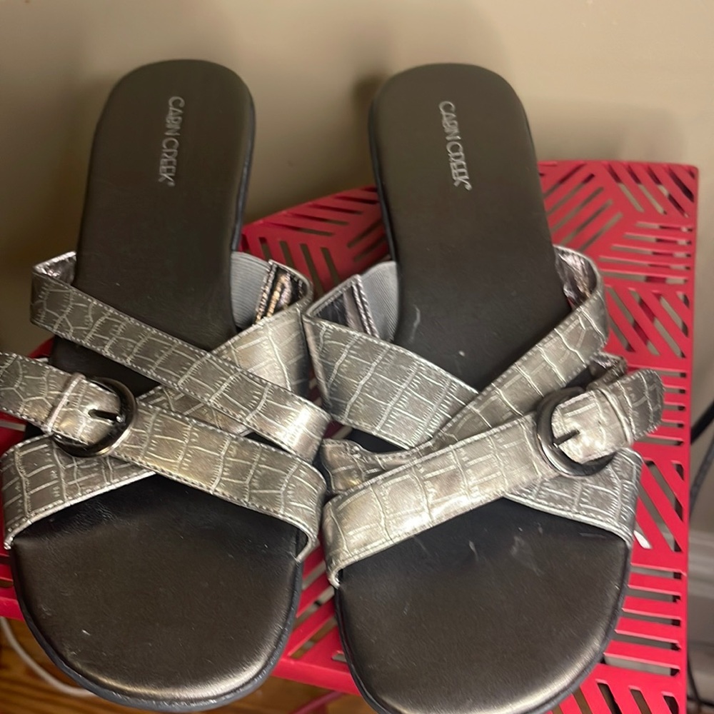 Grey Buckled  Wedge Sandals by Cabin Creek Size 10